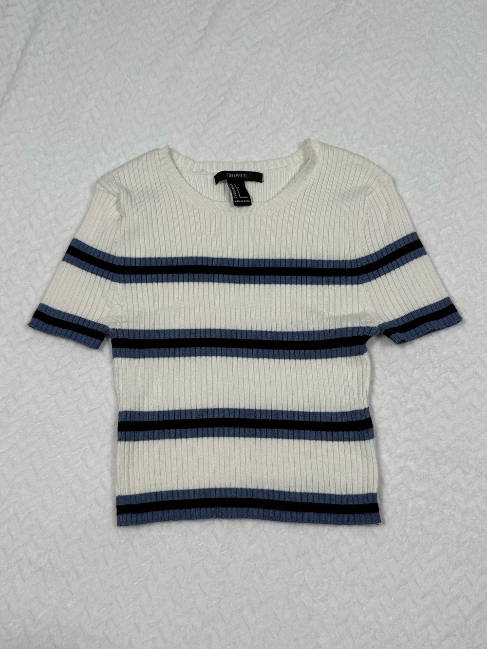Forever 21 Cream & Navy Blue Ribbed Stripe Knit Sweater Top Size S